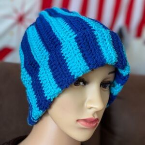NWOT Crochet hat/beanie💙